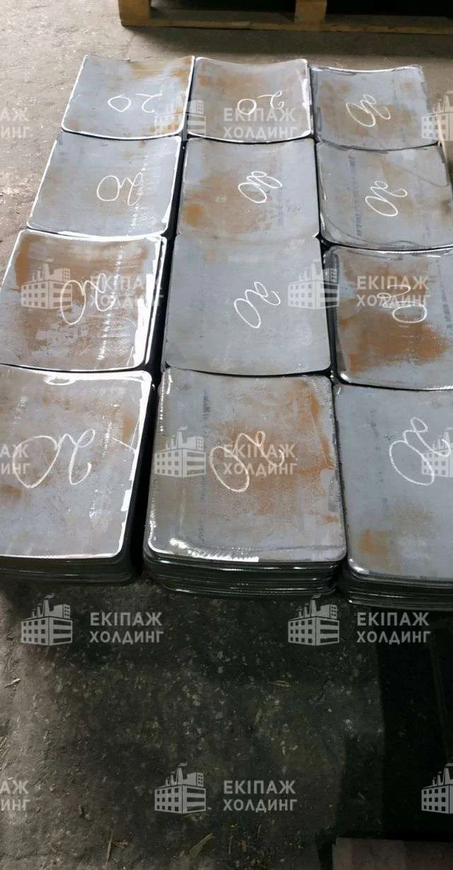 Броньовані пластини